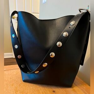 Madewell Essential Medium Bucket Tote in Studded Leather